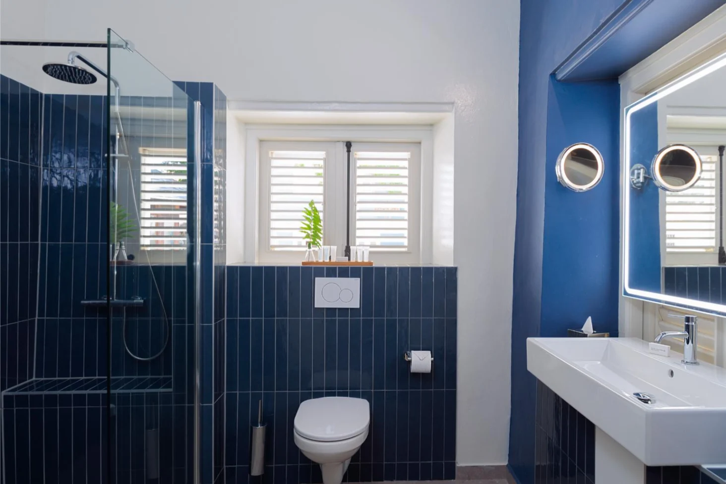 Junior Suite with bath Boutique Hotel Curacao Rooms Suites Willemstad Kura Botanica ()