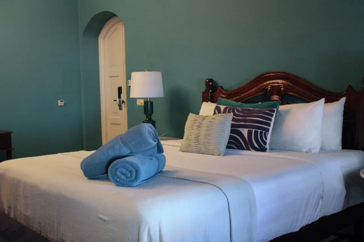 King Room private balcony Boutique Hotel Curacao Rooms Suites Willemstad Kura Botanica ()