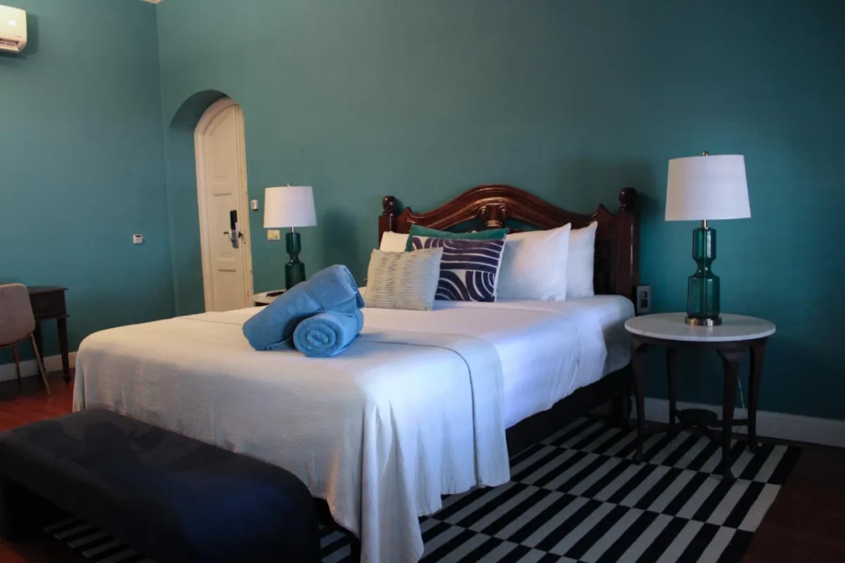 King Room private balcony Boutique Hotel Curacao Rooms Suites Willemstad Kura Botanica ()