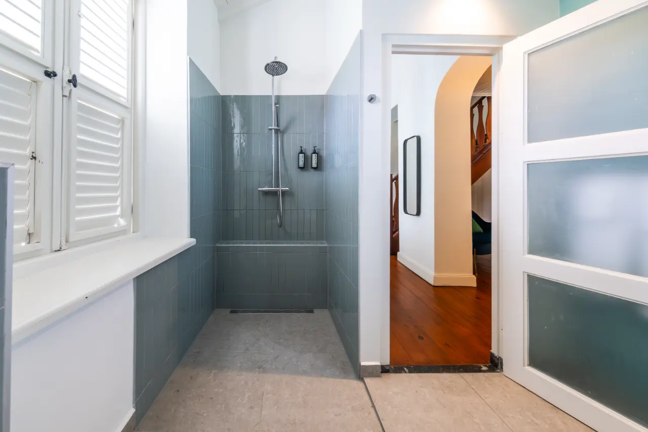 Kura Botanica Hotel Curacao Themed Suite ()