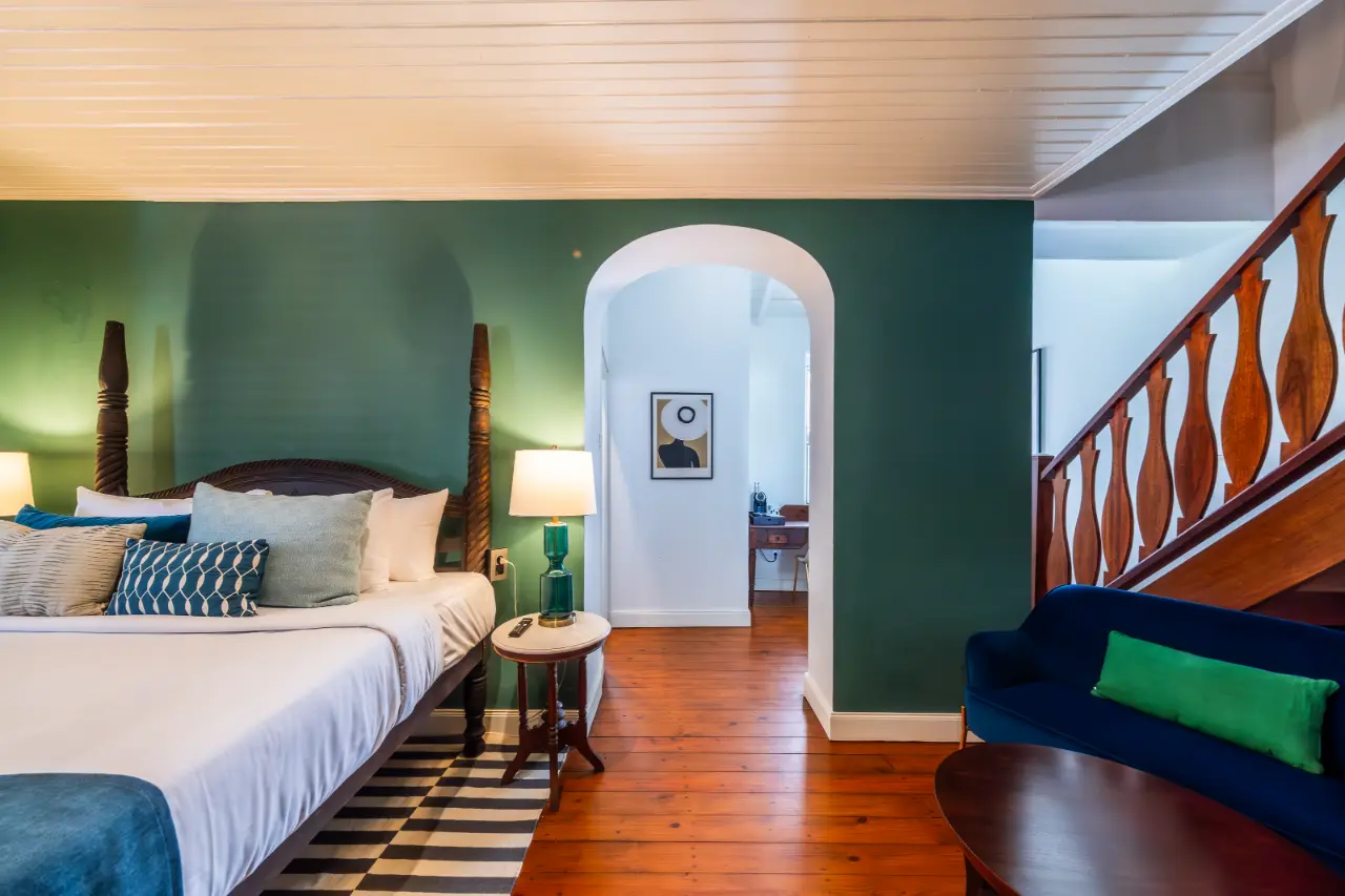 Kura Botanica Hotel Curacao Themed Suite ()